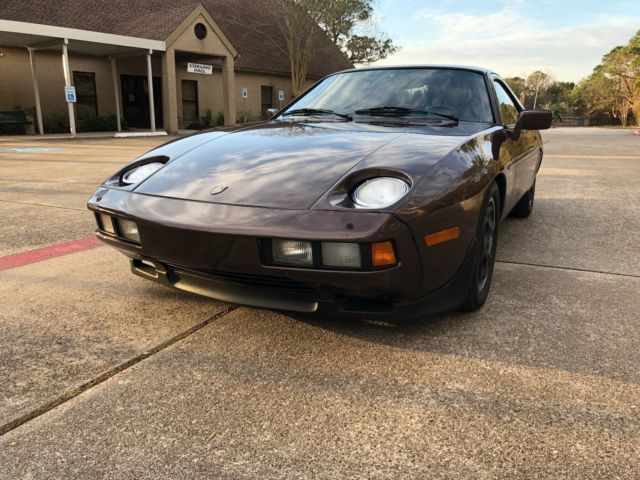 1982 Porsche 928 5 Speed Rare Palisander Metallic, COA, Clean Carfax No Reserve! 1982 Porsche 928 Base Coupe 2-Door
