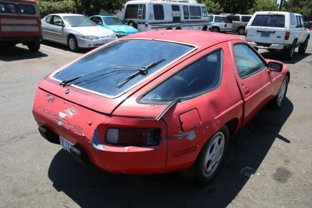 1982 Porsche 928 - photo 5