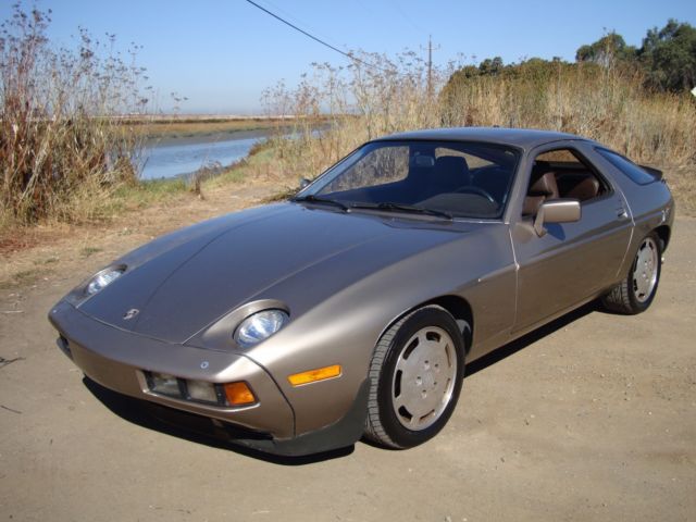 1982 Porsche 928 928