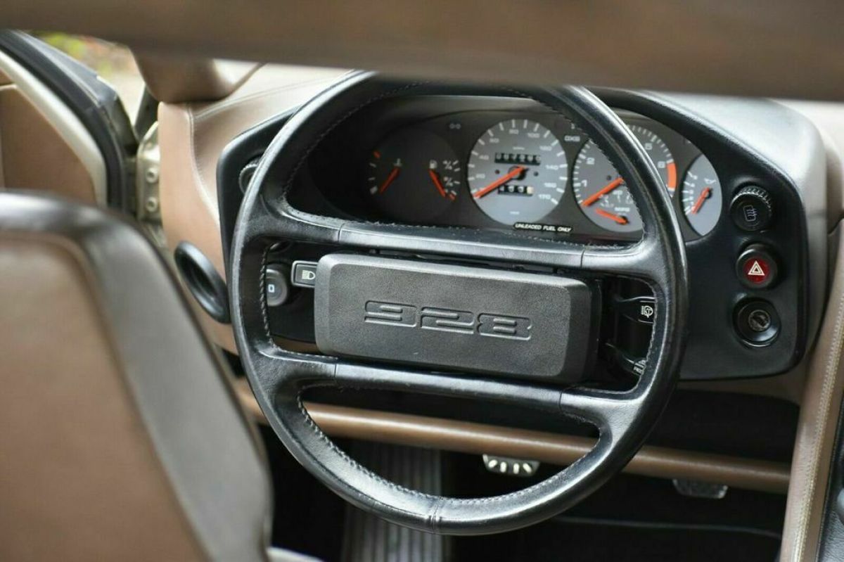 1982 Porsche 928 - photo 12
