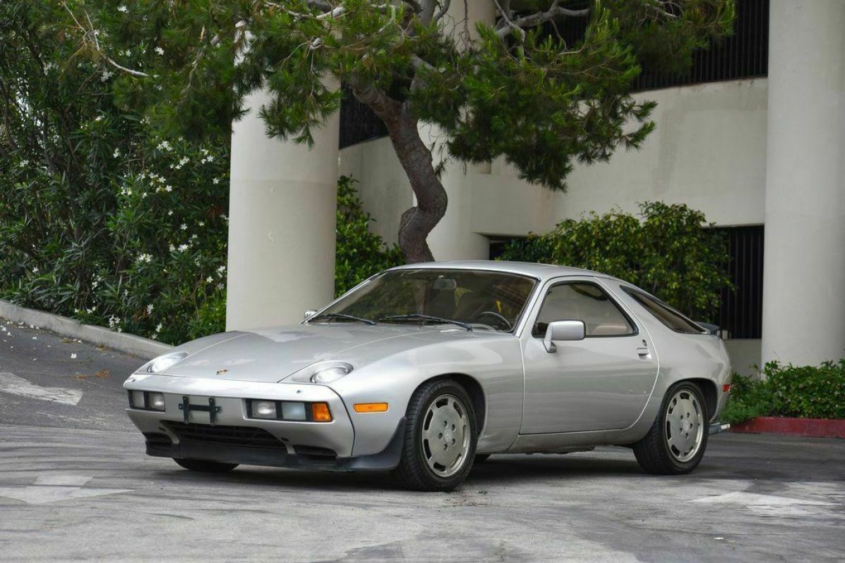 1982 Porsche 928 - photo 3