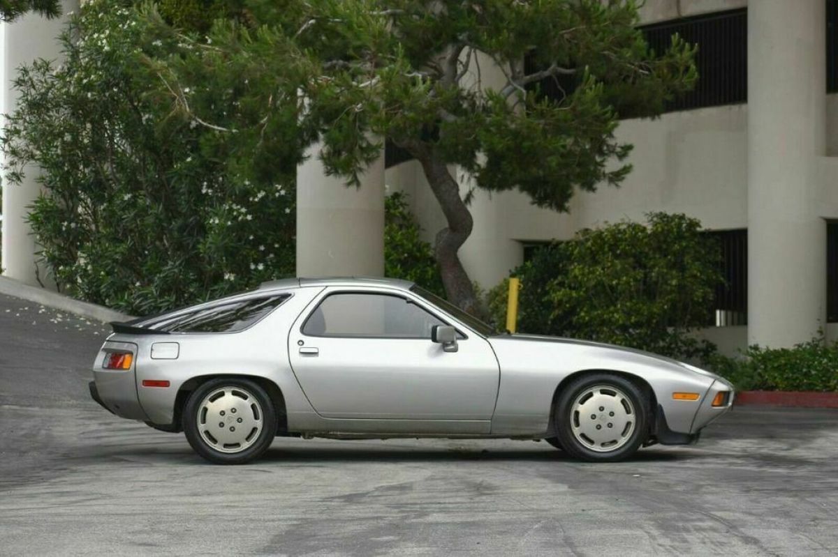 1982 Porsche 928 - photo 6