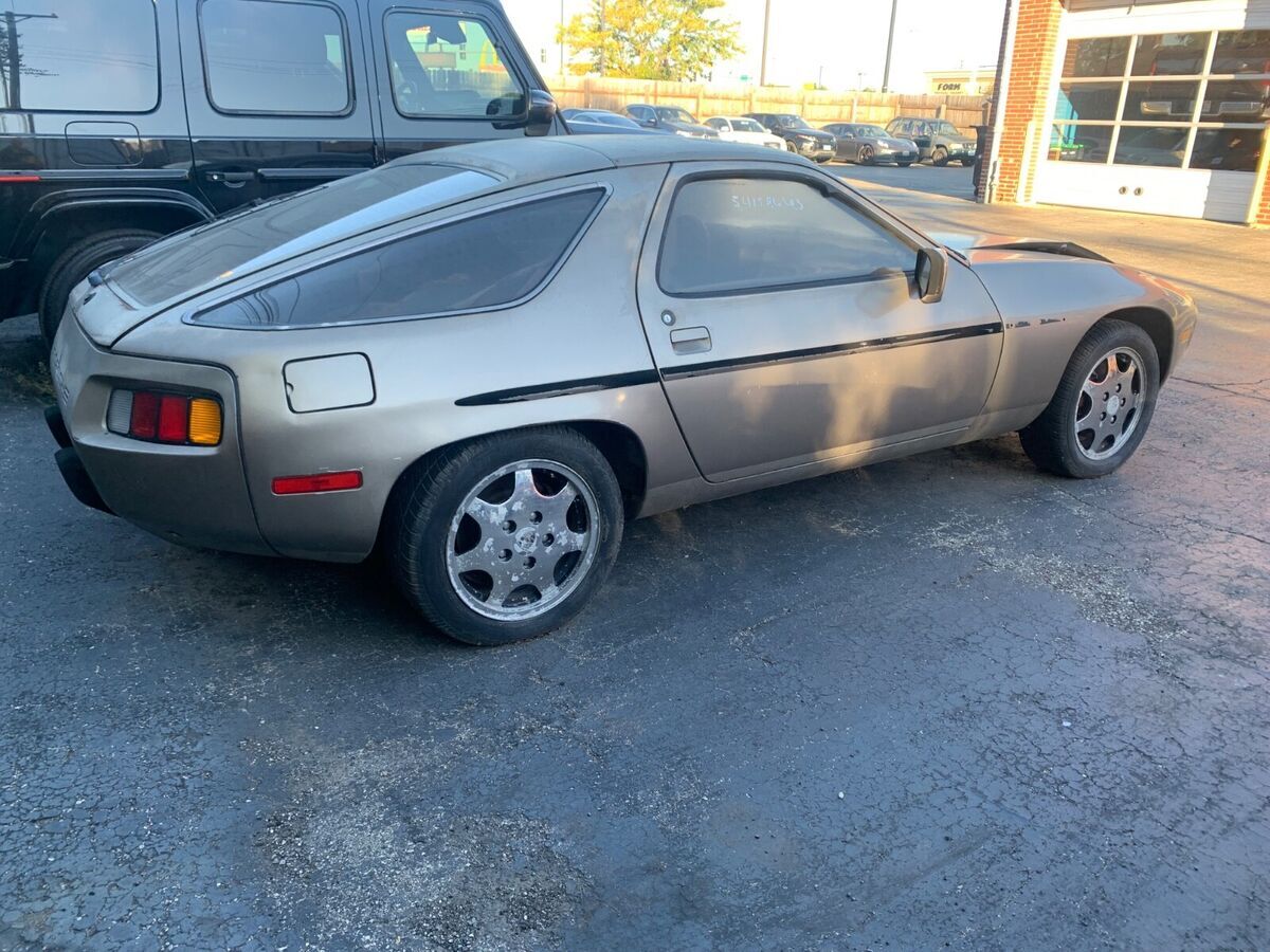 1982 Porsche 928 - photo 3