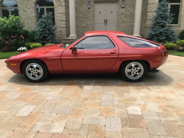 1982 Porsche 928 - ONLY 7,216 ORIGINAL miles! 1982 Porsche 928