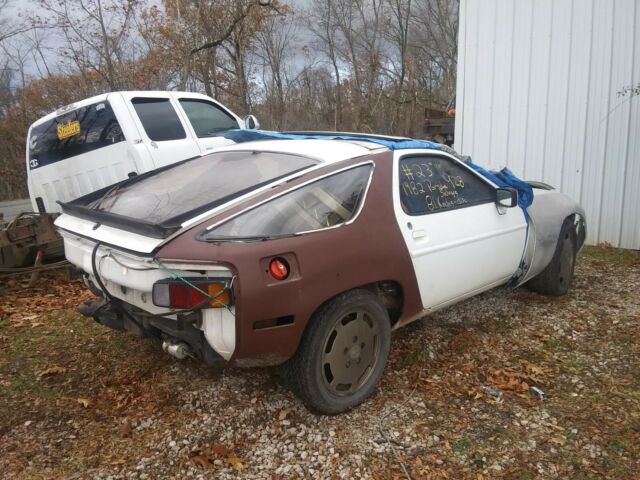 1982 Porsche 928 - photo 3