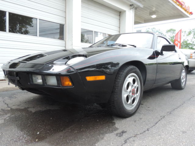1982 Porsche 928 - photo 2