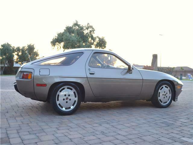 1982 Porsche 928 S - photo 8