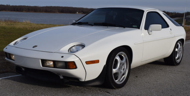 1982 Porsche 928 S-Runs/Drives GREAT!! Full Maintenance Records-Excellent 1982 Porsche 928 S