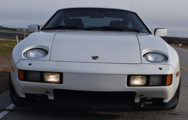 1982 Porsche 928 S - photo 3