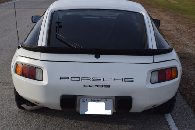 1982 Porsche 928 S - photo 6