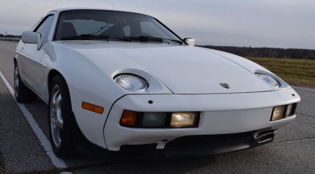 1982 Porsche 928 S - photo 7