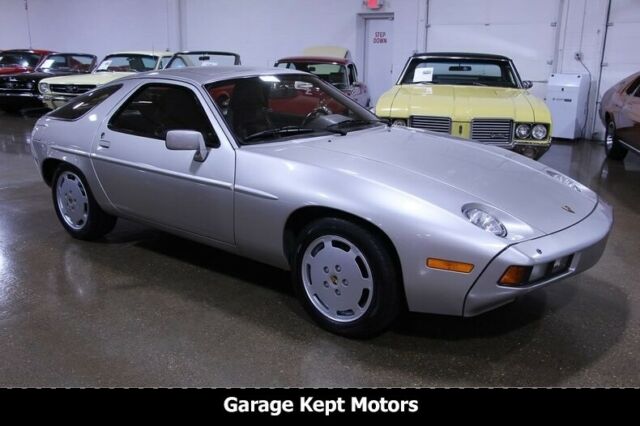 1982 Porsche 928 -- - photo 12
