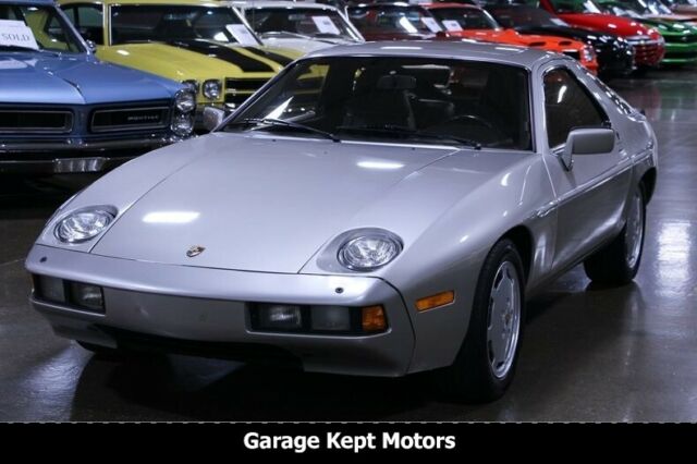 1982 Porsche 928 -- - photo 3