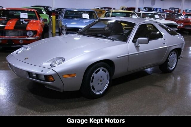 1982 Porsche 928 -- - photo 4