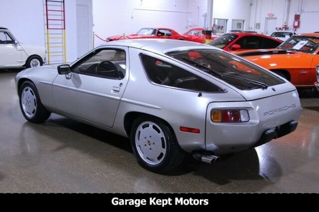 1982 Porsche 928 -- - photo 6