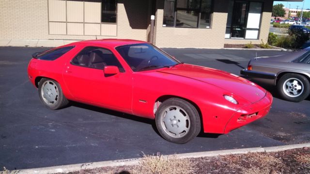 1982 Porsche 928S 1982 Porsche 928 S