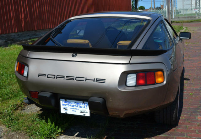 1982 Porsche 928 928S Euro non-sunroof - photo 6
