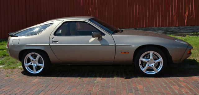 1982 Porsche 928 928S Euro non-sunroof - photo 9