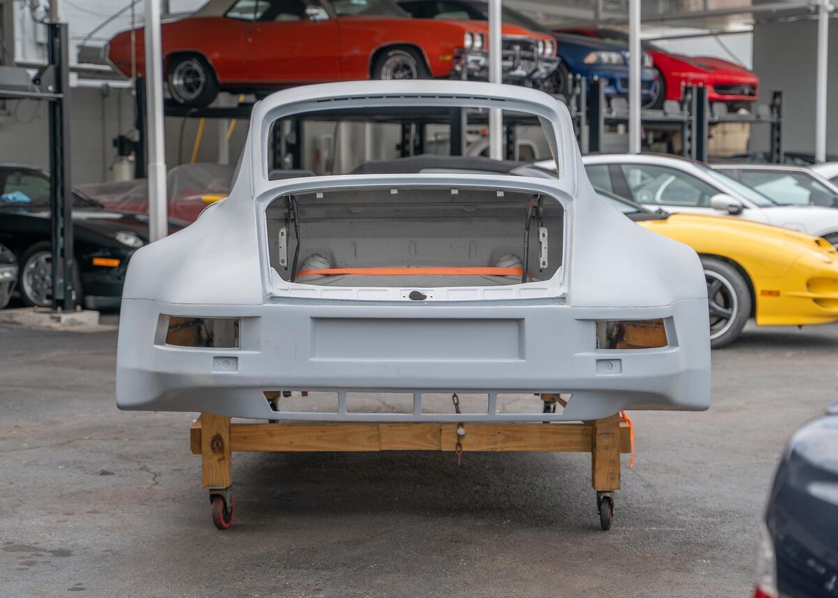 1982 Porsche 930 Chassis - Body in White - Never Assembled - photo 5
