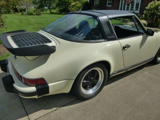 1982 Porsche 911 - photo 5