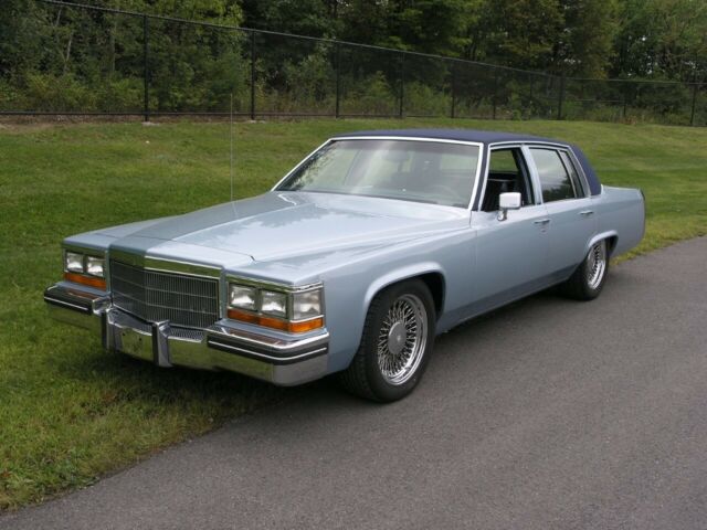 1982 Cadillac DeVille - photo 2