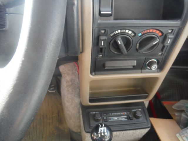 1982 Renault LeCar - photo 12