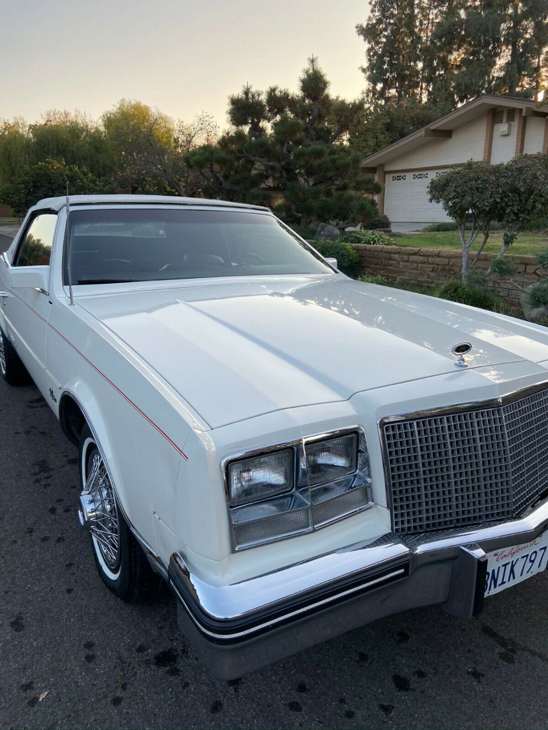1982 Buick Riviera CONVERTIBLE - photo 3