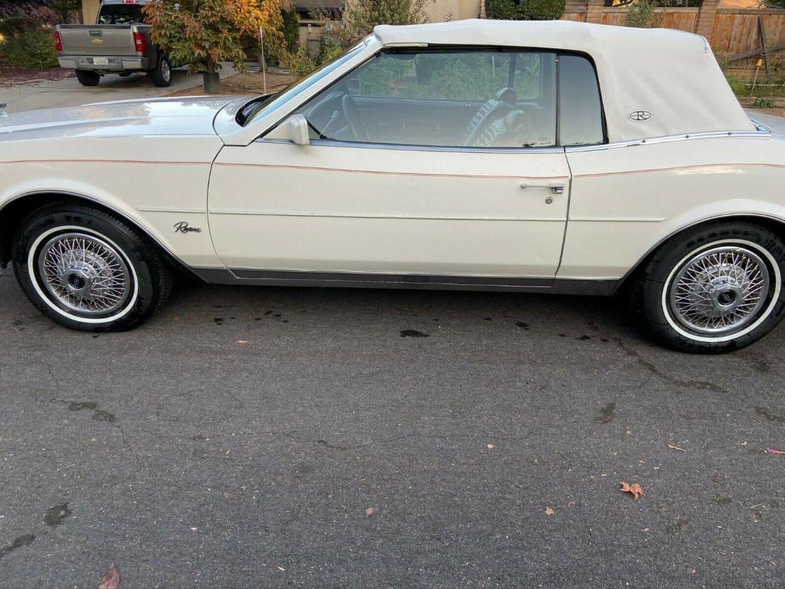 1982 Buick Riviera CONVERTIBLE - photo 4