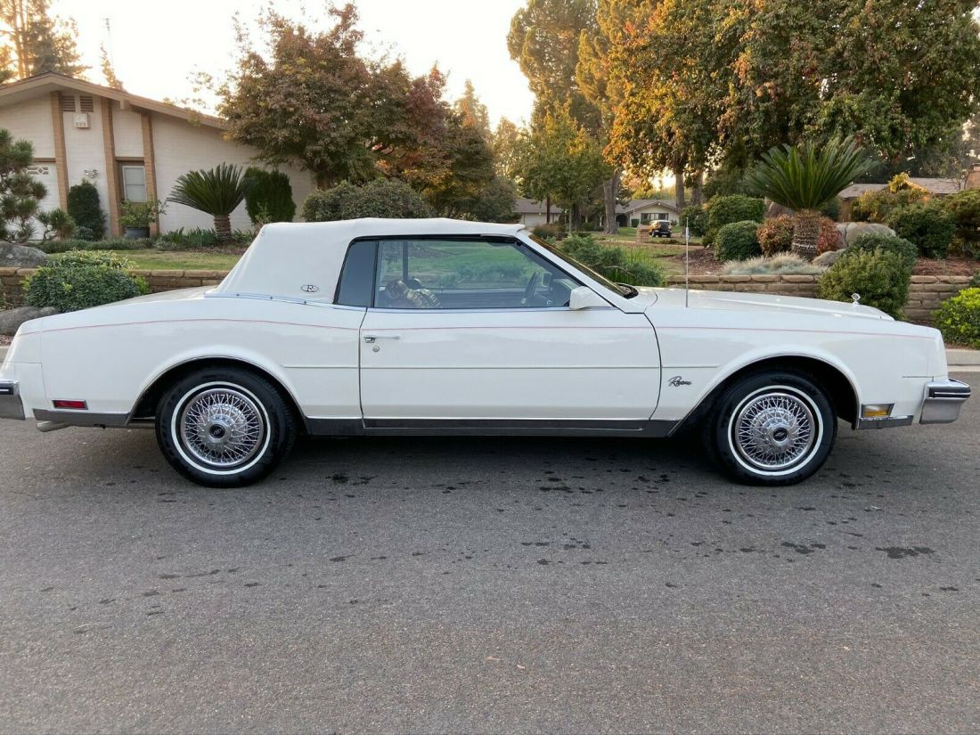 1982 Buick Riviera CONVERTIBLE - photo 6