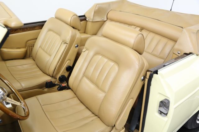 1982 Rolls-Royce Corniche Drophead Coupe - photo 10