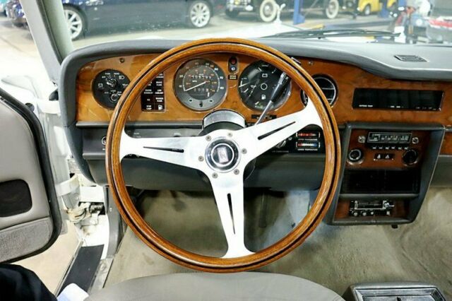 1982 Rolls-Royce Silver Spur Limo -- - photo 12