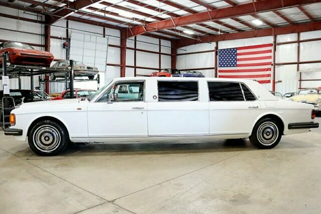 1982 Rolls-Royce Silver Spur Limo -- - photo 2