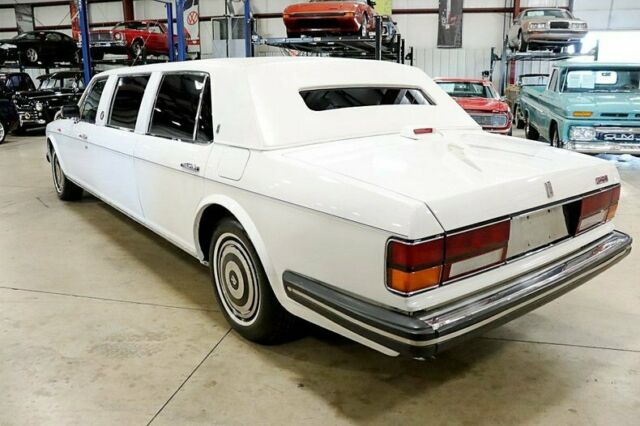 1982 Rolls-Royce Silver Spur Limo -- - photo 3