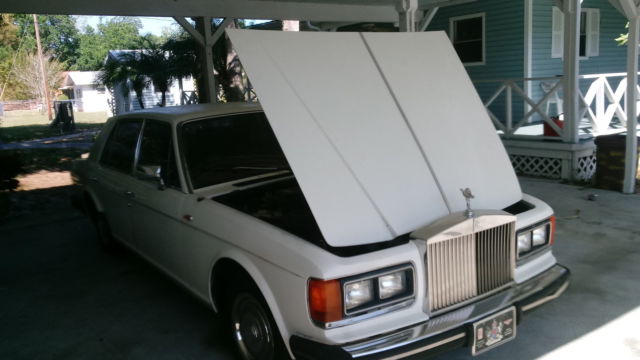 1982 Rolls-Royce Silver Spirit/Spur/Dawn Full trim in white - photo 10