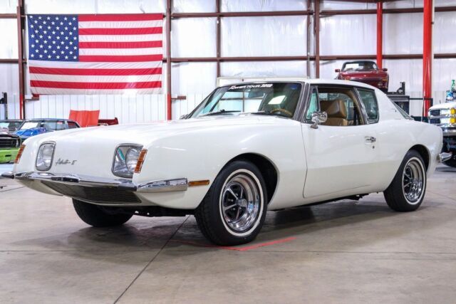 1982 Studebaker Avanti II 67145 Miles White Coupe 5.0L V8 Automatic 1982 Studebaker Avanti II