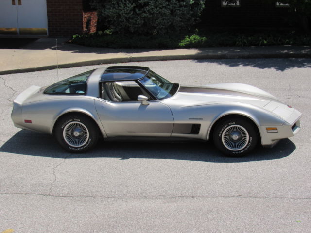 1982 Tan Collectors Edition 20 Thousand Original Miles Cold A/C All Original Car 1982 Chevrolet Corvette Collectors Edition