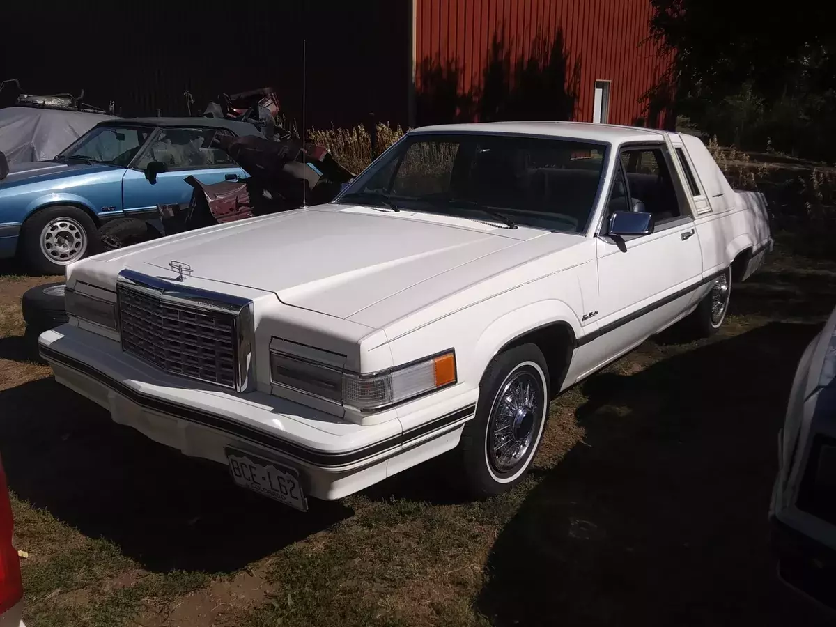1982 Thunderbird Town Landau. Very clean all original low mileage vehicle. 1982 Ford Thunderbird