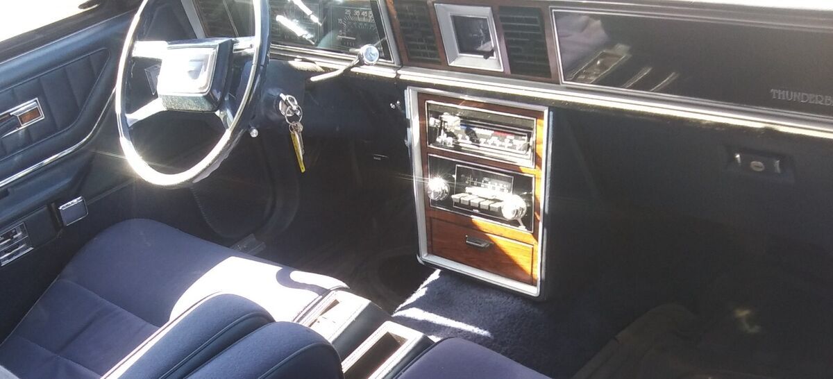 1982 Ford Thunderbird - photo 7