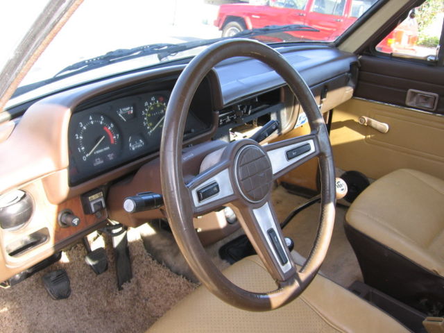 1982 Toyota 4WD Pickup SR5 Long Bed Off Road Rock Crawler 96 pics! - photo 9