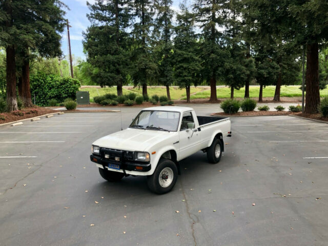 1982 Toyota Pickup - photo 8