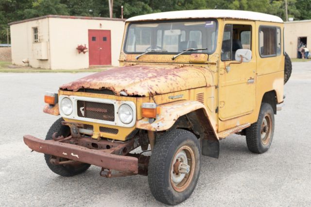 1982 Toyota Land Cruiser BJ42 SWB Diesel FJ40 - photo 2