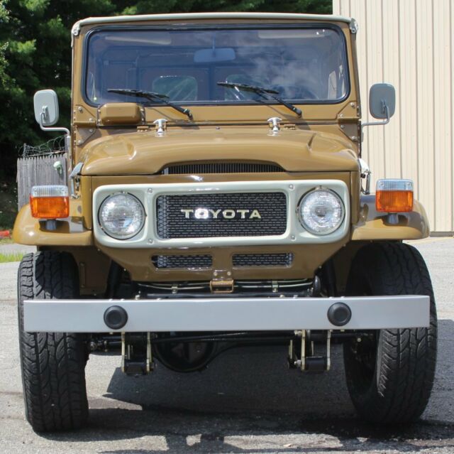 1982 Toyota FJ Cruiser FJ-43 Land Cruiser - photo 2