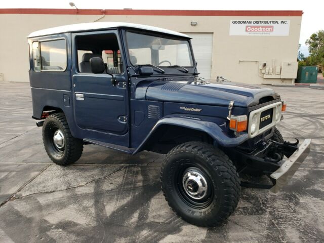 1982 Toyota FJ40 Land Cruiser 4WD 1980 Toyota Land Cruiser COLD AC, 4WD, Fully Restored Convertible Hardtop!