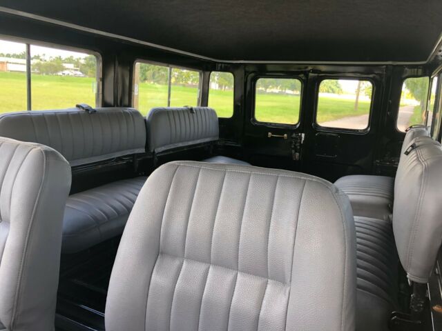 1982 Toyota Land Cruiser FJ45 - photo 12
