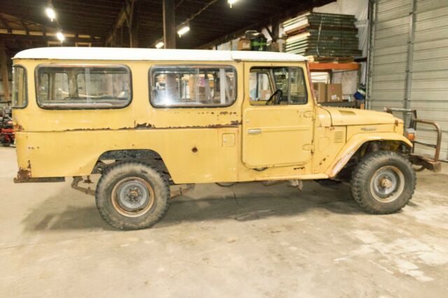 1982 Toyota Land Cruiser 1982 Toyota HJ47 Land Cruiser Troop carrier Diesel - photo 5
