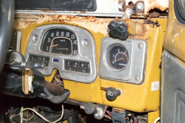 1982 Toyota Land Cruiser 1982 Toyota HJ47 Land Cruiser Troop carrier Diesel - photo 6