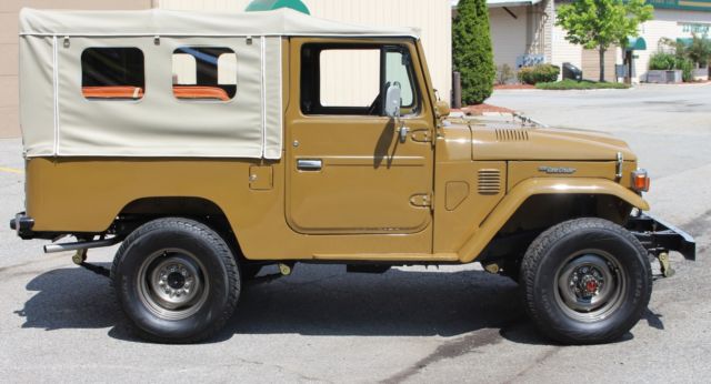 1982 Toyota Land Cruiser FJ-43 4x4 - photo 2