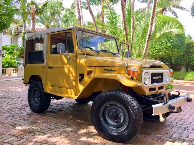 1982 Toyota Land Cruiser FJ40 BASE (NO RESERVE) - photo 6