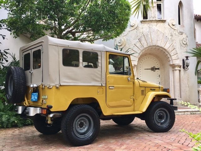 1982 Toyota Land Cruiser FJ40 BASE (NO RESERVE) - photo 9