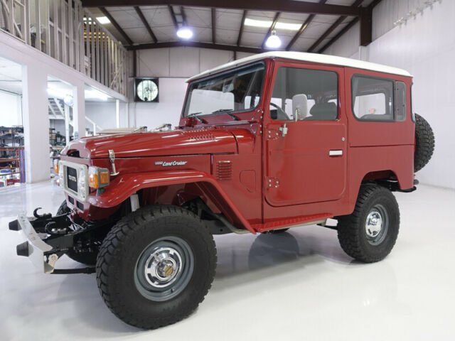 1982 Toyota Land Cruiser FJ40, numbers matching, barndoor rear hatch arrangement 1982 Toyota Land Cruiser FJ40